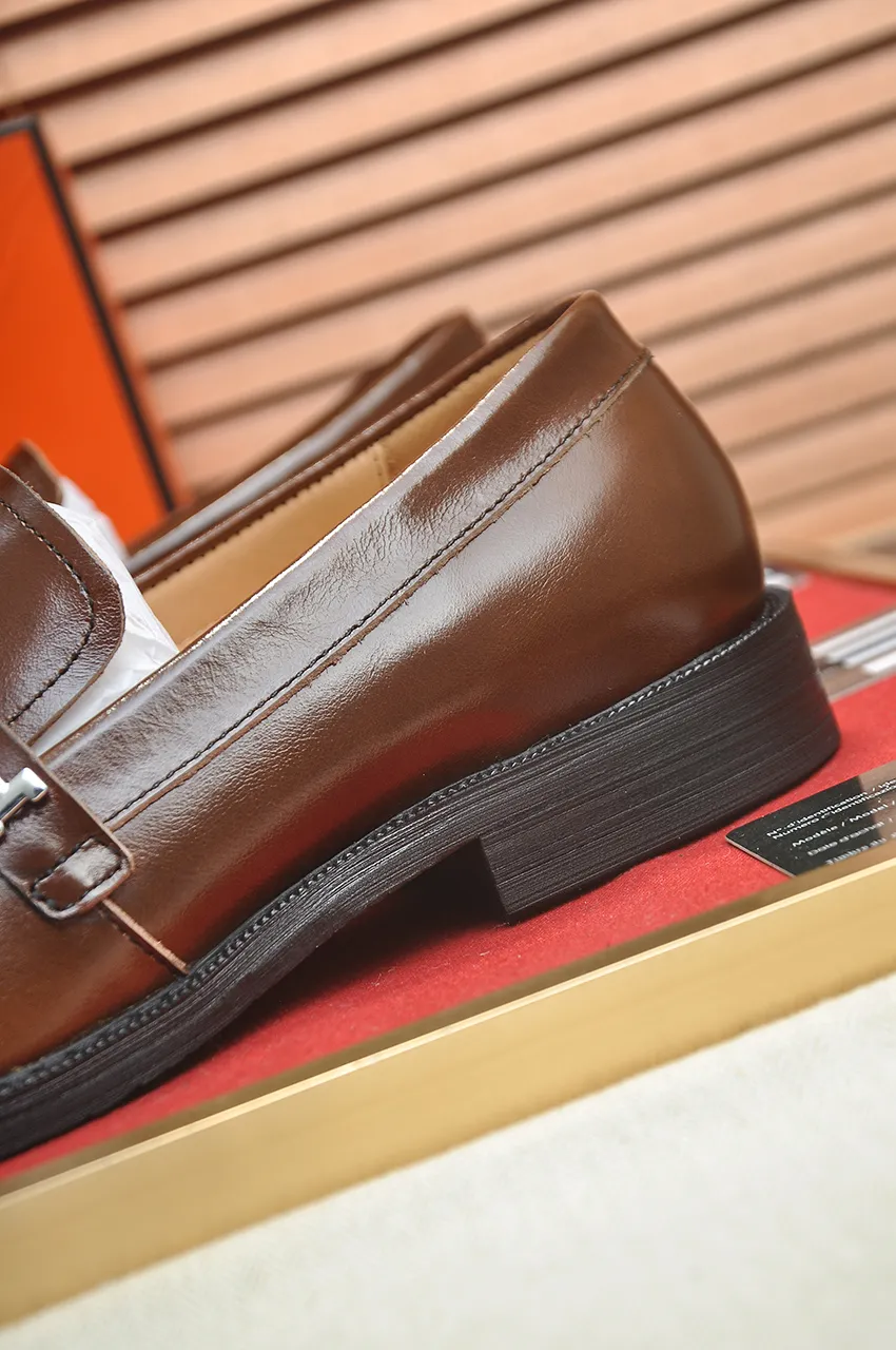 Men's shoes💰540💶[HERMES] (cowhide lining)🍀Italian top luxury🍀He does not pursue novel styles and gorgeous colors, but attracts the favor of successful men with his flawless, elegant and classic style. Formal leather shoes This very comfortable, simple and stable style allows you to easily match any style! The pattern is absolutely 1:1 refined from the original case, and we strive for excellence in materials, imported cowhide + cowhide lining💪💪💪extraordinary texture👍! .Code number: 39-45 (45 customized)